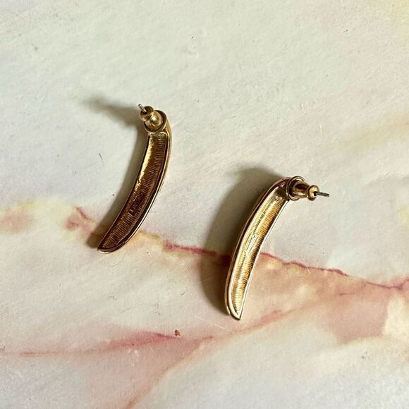 Monet gold tone long enamel earrings - Picture 4 of 6